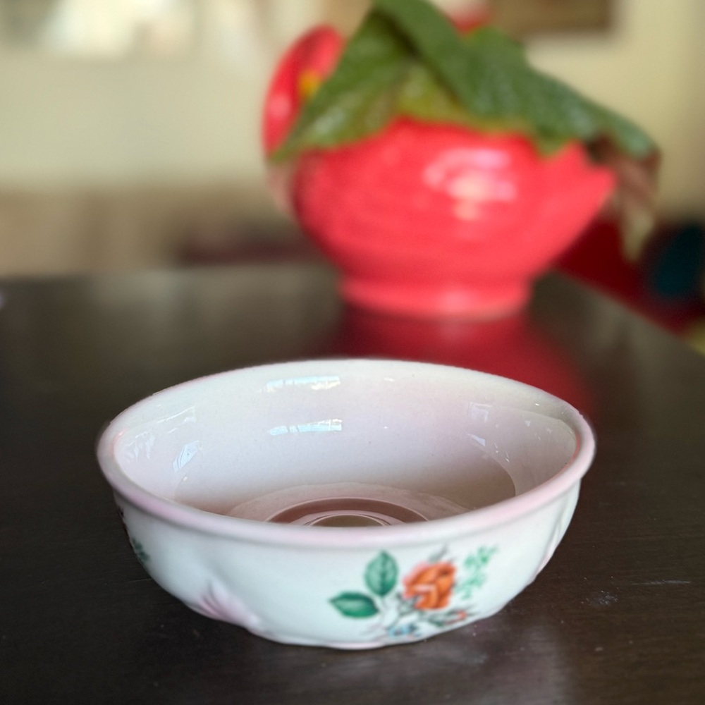 Vintage mid century Floral Ceramic Serving/ trinket Bowl in Pink and White
